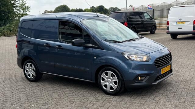 Ford TRANSIT COURIER 1.5 TDCI 55KW 75PK EURO 6 AIRCO/ NAVIGATIE/ CAMERA/ PARKEERSENSOREN/ 100% DEALERONDERHOUDEN