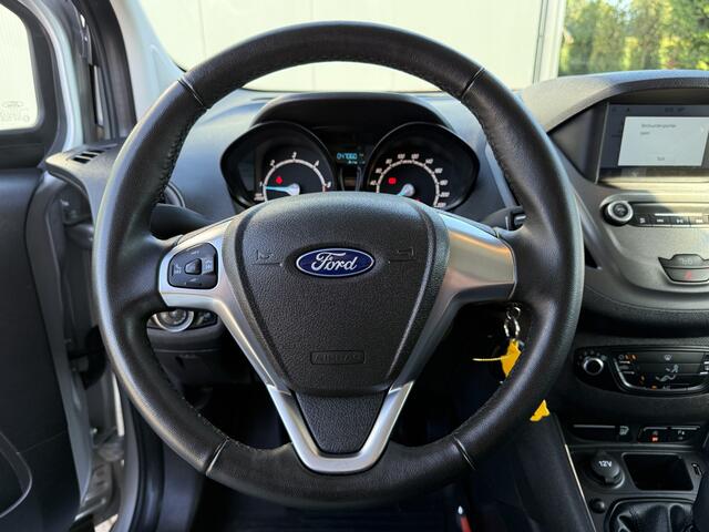 Ford TRANSIT COURIER 1.5 TDCI / 1e EIGENAAR / 47.060 KM! / AIRCO / NAVIGATIE / PARKEERSENSOREN