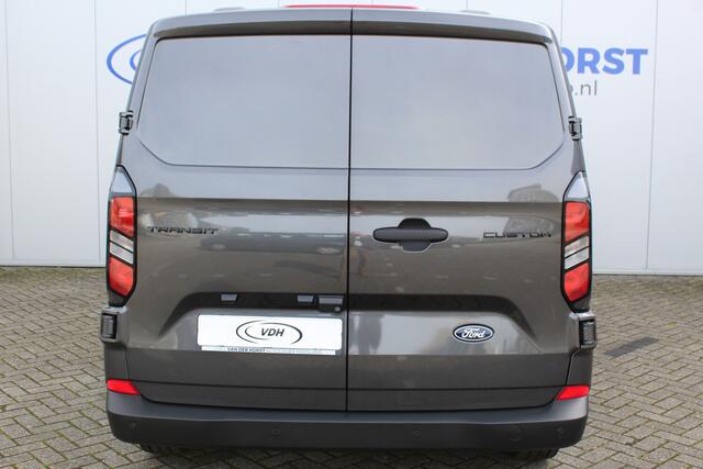 Ford TRANSIT CUSTOM 320 2.0-136pk TDCI L2H1 'Trend'. Overtuig u van de rijkwaliteiten van dit nieuwe model Ford Transit Custom. Camera, LED koplampen, Cruise Control, Aut. Airco, App Connect, Winterpack