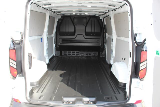 Ford TRANSIT CUSTOM 300 2.0-136pk EcoBlue L2H1 Trend. Overtuig u van de kwaliteiten van dit nieuwe model Ford Transit Custom ! Camera, LED koplampen, Cruise Control, Aut. Airco, App Connect, Winterpack.