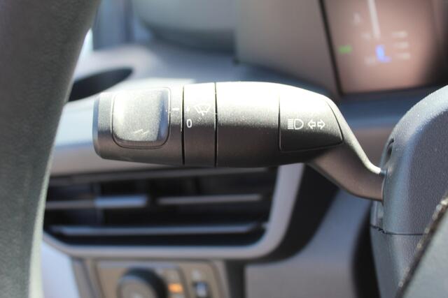 Ford TRANSIT CUSTOM 300 2.0-136pk EcoBlue L2H1 Trend. Profiteer nu van BPM voordeel 2024 ! , Uit voorraad leverbaar, Camera, LED koplampen, Cruise Control, Aut. Airco, App Connect, Winterpack