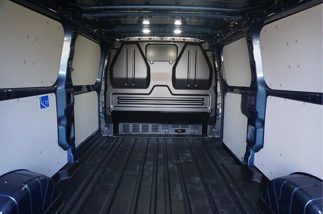 Ford TRANSIT CUSTOM 320L 170PK Aut. Limited MY2024 13" Navi, Adap. Cruise, Camera, 17" LM, LED!! NR. 678