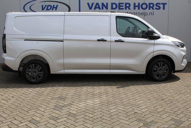 Ford TRANSIT CUSTOM 320 2.0-136pk TDCI L2H1 'Trend' AUTOMAAT ! Overtuig u van de rijkwaliteiten van dit nieuwe model Ford Transit Custom. Camera, LED koplampen, Cruise Control, Aut. Airco, Navigatie by Apple / Android, Voorraam verwarmd, Metallic lak etc.