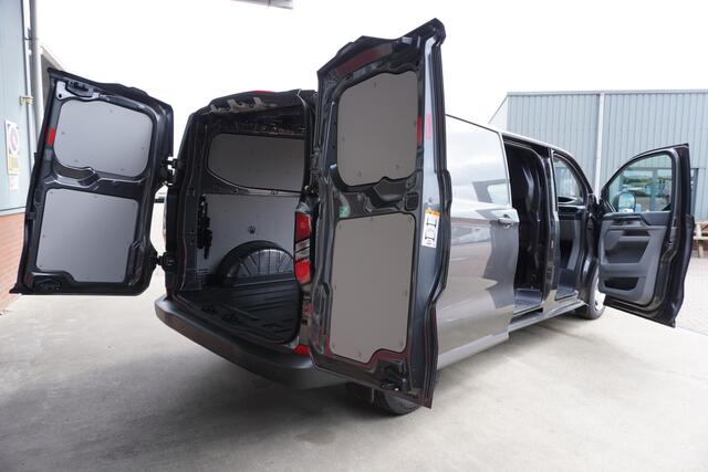 Ford TRANSIT CUSTOM 320L 2.0 TDCI 136PK L2H1 Trend Nieuw Model Nr. V060 | Airco | Cruise | Camera | Apple CP- & Android Auto