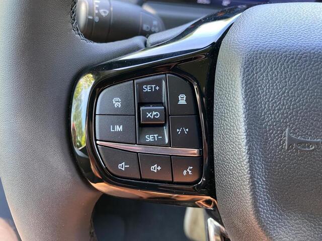 Ford TRANSIT CUSTOM 320 2.0 TDCI L2H1 Limited | Automaat 136pk | Adaptive cruise control | Dubbele schuifdeur (2x) | 8-weg bestuurdersstoel + passagiersstoel | Stoelverwarming | Dodehoeksensoren | Navigatie | Elektrisch inklapbare spiegels | 16 inch lichtmetalen velgen | Ful