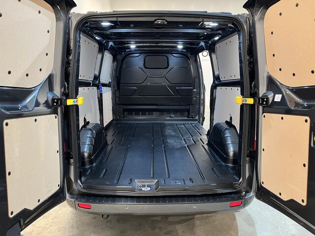 Ford TRANSIT CUSTOM 2.0 TDCI L2H1 Limited 130 PK / Euro 6 / Airco / Cruise Control / CarPlay / PDC / Navigatie / 3-Zits / 16.200 KM !!