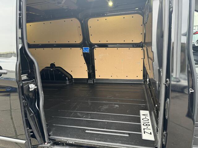 Ford TRANSIT CUSTOM 290 2.0 TDCI L2H1 Sport