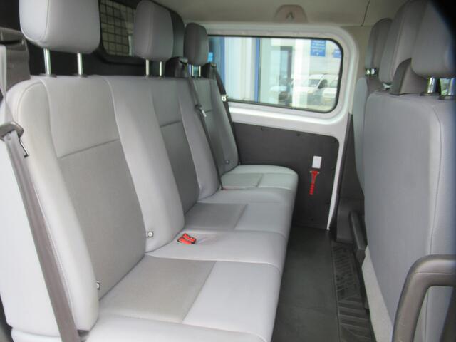 Ford TRANSIT CUSTOM 270 2.0 TDCI L1H1 Ambiente DC, Trekhaak / Leder / 2-Zitsbank / Nieuwe APK