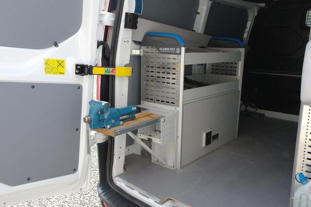Ford TRANSIT CUSTOM 270 2.0 TDCI L1H1 Tr , Cruise , Airco , 220V , Trekhaak , Inrichting , V ruit verw , Euro 6 , Bovag Garantie