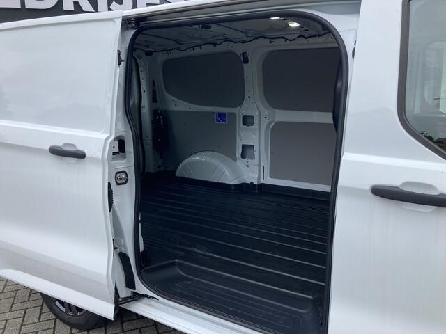 Ford TRANSIT CUSTOM 320 2.0 TDCI L1H1 Trend 136pk/100kW 6-bak | Trekhaak | 13'' SYNC met Carplay/Android Auto | 17'' Carbonized Grey velgen |