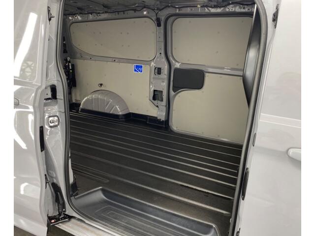Ford TRANSIT CUSTOM 320 2.0 TDCI L2H1 Limited Driver ass. pack / 17"LM / Draadloos laden / 70l tank / ENZ