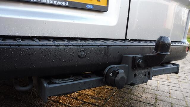 Ford TRANSIT CUSTOM 130pk L2H1 Trend Navi Camera Pdc Trekhaak zeer netjes