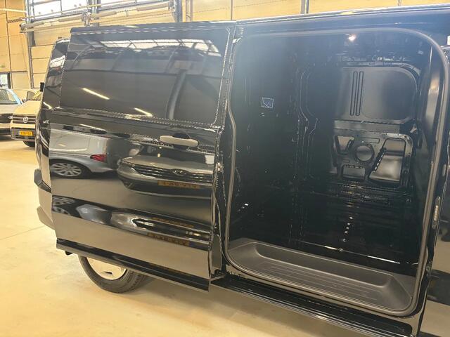 Ford TRANSIT CUSTOM 300 2.0TDCI L2H1 136PK Airco Cruisecontrol trekhaak Apple Carplay NIEUW