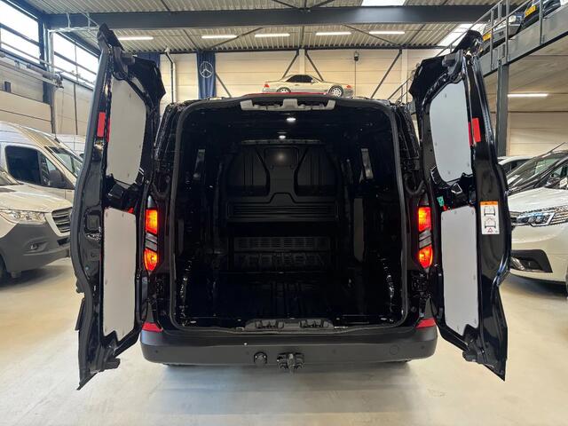 Ford TRANSIT CUSTOM 300 2.0TDCI L2H1 136PK Airco Cruisecontrol trekhaak Apple Carplay NIEUW