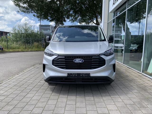 Ford TRANSIT CUSTOM 280 2.0 TDCI L1H1 Trend 110 PK | Handgeschakeld | Trekhaak | App Connect Neem contact met ons op voor meer specifieke details over de beschikbare modellen.