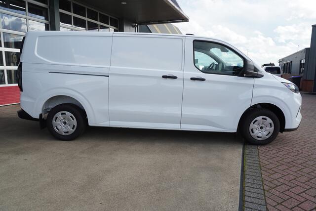 Ford TRANSIT CUSTOM 320L 2.0 TDCI 136PK L2H1 Trend Achterklep Schuifdeur links en rechts Airco | Cruise | Camera | Apple CP-Android auto