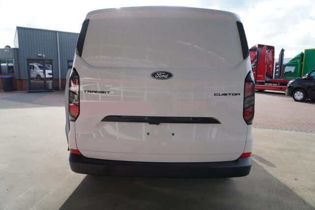 Ford TRANSIT CUSTOM 320L 2.0 TDCI 136PK L2H1 Trend Achterklep Schuifdeur links en rechts Airco | Cruise | Camera | Apple CP-Android auto
