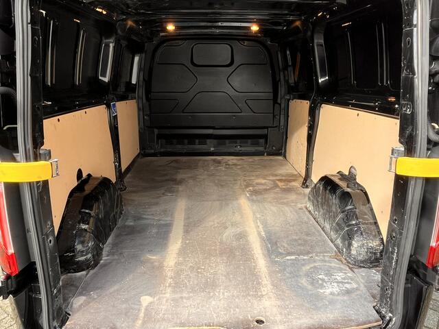 Ford TRANSIT CUSTOM 300 2.0 130Pk TDCI L2H1 Trend / Cruise / Airco / Trekhaak / Lease ¤413,- pm / Apk t/m 19-06-2025
