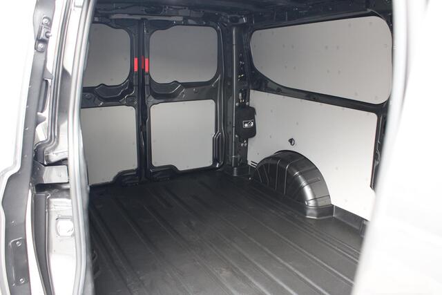 Ford TRANSIT CUSTOM 320 2.0 TDCI L2H1 Limited 136pk | Ford Voorraad | Handmatig regeneratie roetfilter | Trekhaak | Verwarmbare passagiersstoel (8-weg verstelbaar) | Programmeerbare voertuig interface | Navigatie systeem