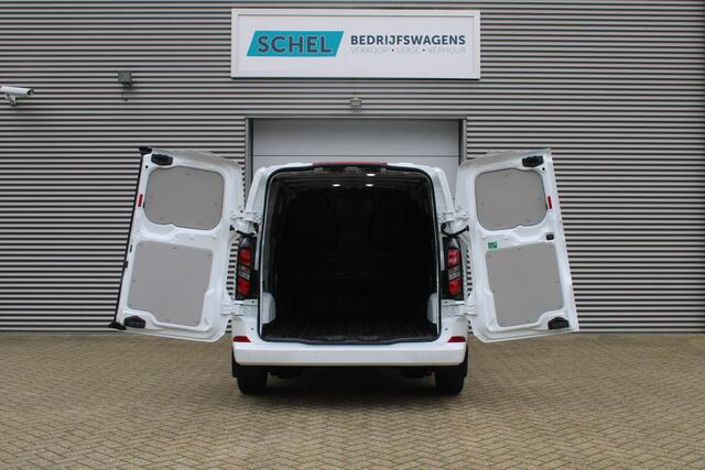 Ford TRANSIT CUSTOM 320 2.0 TDCI L2H1 Limited 170pk - 2x Schuifdeur - Adaptive Cruise - Verwarmd stuur - Blind spot - Navigatie - Camera - Draadloos laden - Rijklaar