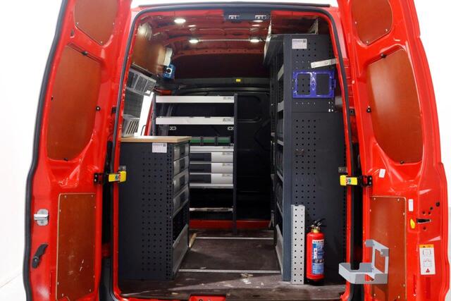 Ford TRANSIT CUSTOM 2.0 TDCI 130pk E6 L1H2 Trend Airco/Inrichting/2x Schuifdeur 09-2016