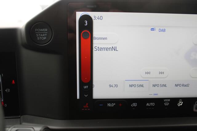 Ford TRANSIT CUSTOM 320 2.0 TDCI L2H1 Trend 170pk - 2x Schuifdeur - Carplay - Android - LED koplampen - Stoelverwarming - 70l tank - Rijklaar