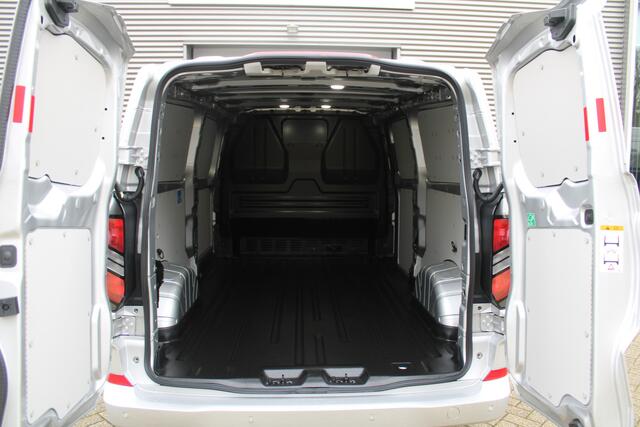Ford TRANSIT CUSTOM 320 2.0 TDCI L2H1 Limited 170pk - Adaptive Cruise - Blind spot - Navigatie - Camera - Draadloos laden - Stoelverwarming - Rijklaar