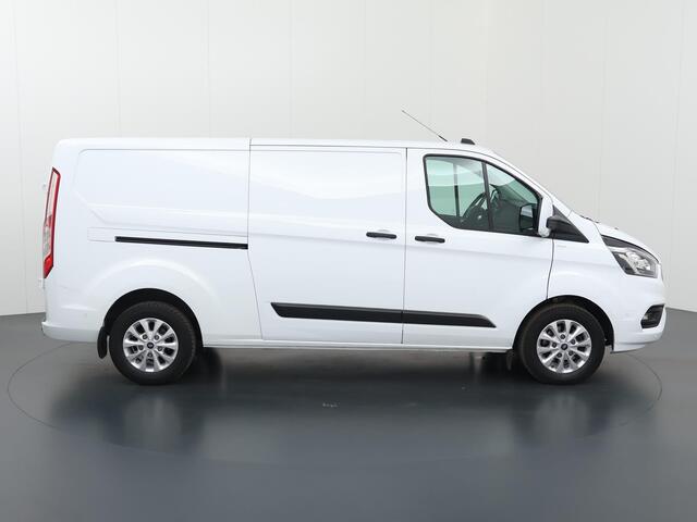 Ford TRANSIT CUSTOM 320 2.0 TDCI L2H1 Trend | Aut. | Parkeercamera | Navigatie | Cruise Control | Apple Carplay | Android Auto | Bijrijdersbank | Achterdeuren | Parkeersensoren