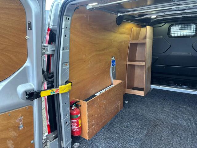Ford TRANSIT CUSTOM AIRCO NAVI EURO6