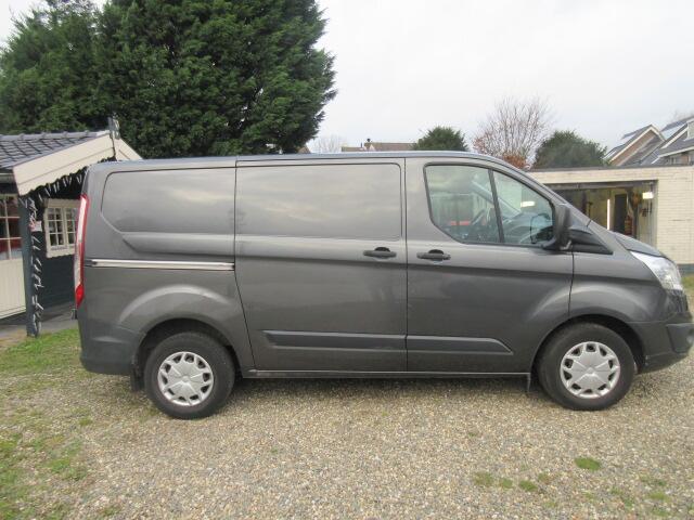 Ford TRANSIT CUSTOM 270 2.0 TDCI L1H1 Trend - Airco - Navi - 6 Bak - 3 Zits zaterdag open tot 15 uur