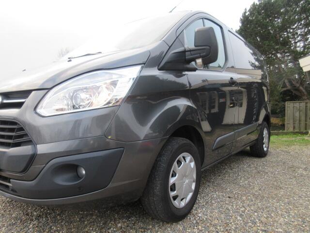 Ford TRANSIT CUSTOM 270 2.0 TDCI L1H1 Trend - Airco - Navi - 6 Bak - 3 Zits zaterdag open tot 15 uur