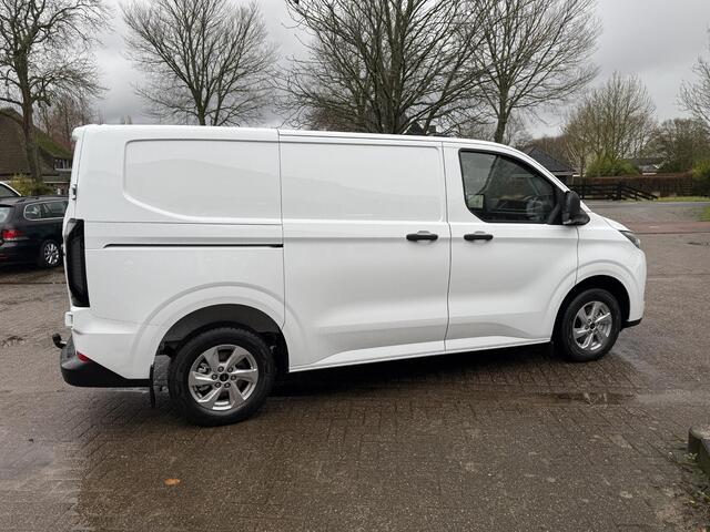 Ford TRANSIT CUSTOM 320 2.5 PHEV L1H1 Trend