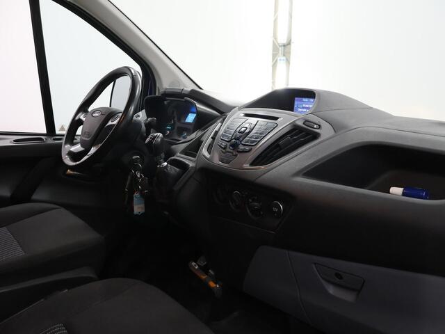 Ford TRANSIT CUSTOM 290 | 2.0 TDCI | L2 H1 | Trend | Airco | 3-zits | Parkeercamera | Trekhaak | Bluetooth |