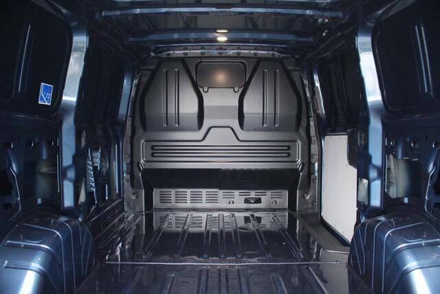Ford TRANSIT CUSTOM 320 2.0TDCI 170pk Automaat L1H1 Trend | LMV | Stoel + Stuurverwarming | LED | Sync 4 13" | Keyless | Camera | Carplay/Android | Lease 681,- p/m