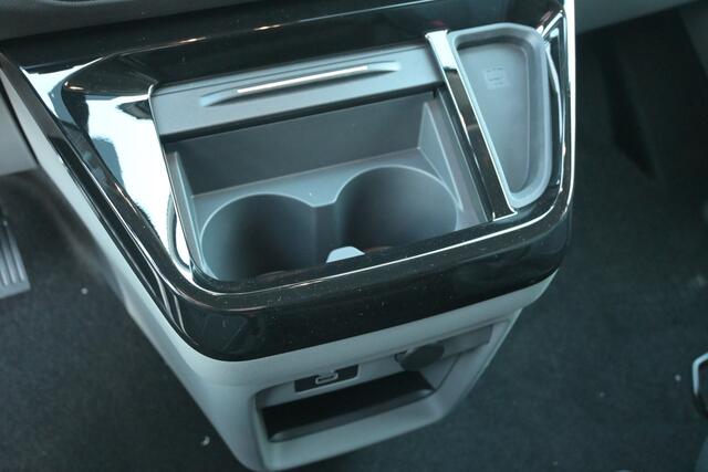 Ford TRANSIT CUSTOM 300L 2.0 TDCI L2H1 Limited DC Driver Assistance Pack Premium, Middenconsole, Inklapbare trekhaak