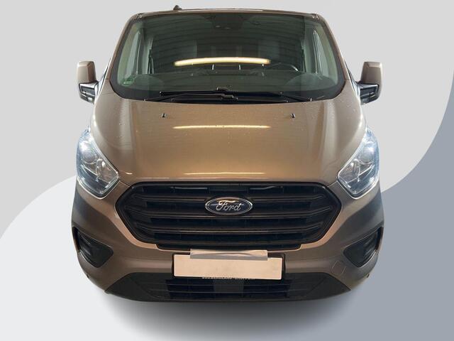 Ford TRANSIT CUSTOM 320 2.0 TDCI L2H1 Trend DC | 130pk Automaat | Dubbele Cabine | Bijrijdersstoel | Stoelverwarming | Navigatie | Camera | Privacy glass | Lichtmetalen velgen