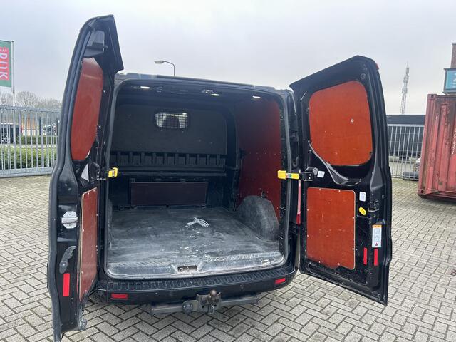 Ford TRANSIT CUSTOM L2H1 Limited DC 170PK Euro 6 Aut. Dubbele Cabine | stoel/stuur verwarming | dakdragers | trekhaak | zeer compleet | ¤ 358,- per mnd.