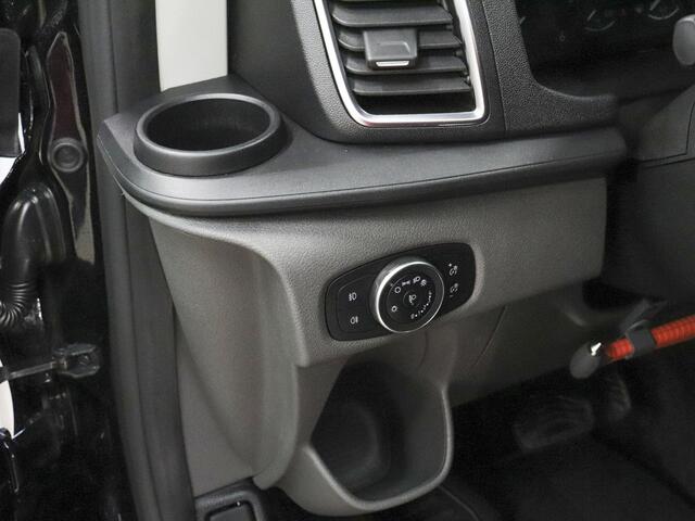 Ford TRANSIT CUSTOM 300 2.0 TDCI L2H1 Trend Automaat Dubbele cabine Airco Navi Cruise control Camera