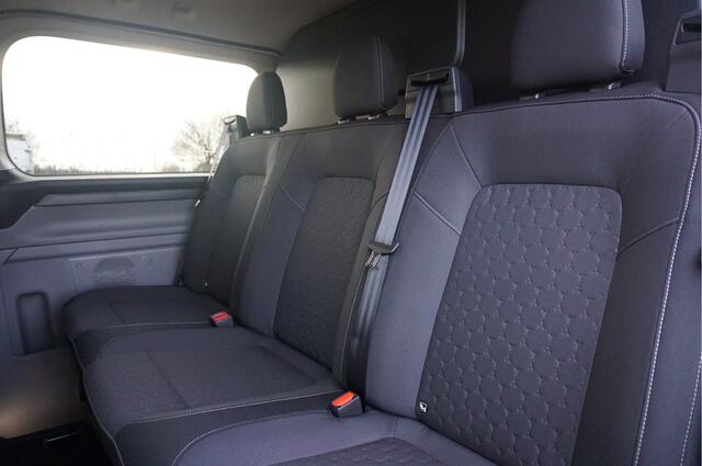 Ford TRANSIT CUSTOM 300L 170PK DC Limited AUT BPM VRIJ!! Navi, ACC, 360° Cam, 16" LM!! NR. 779