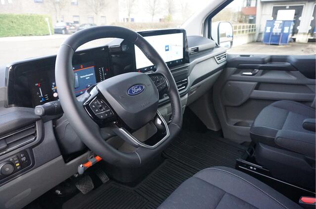 Ford TRANSIT CUSTOM 300L 170PK DC Limited AUT BPM VRIJ!! Navi, ACC, 360° Cam, 16" LM!! NR. 779