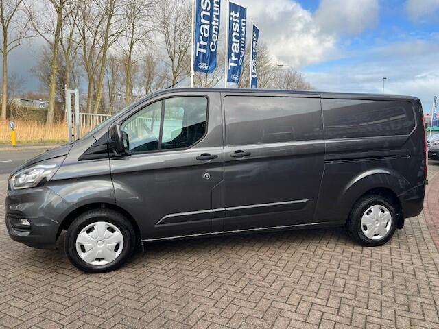 Ford TRANSIT CUSTOM 300 2.0 TDCI L2H1 Trend AUTOMAAT 130PK I TREKHAAK I DUBBELE SCHUIFDEUR I CAMERA I BANK