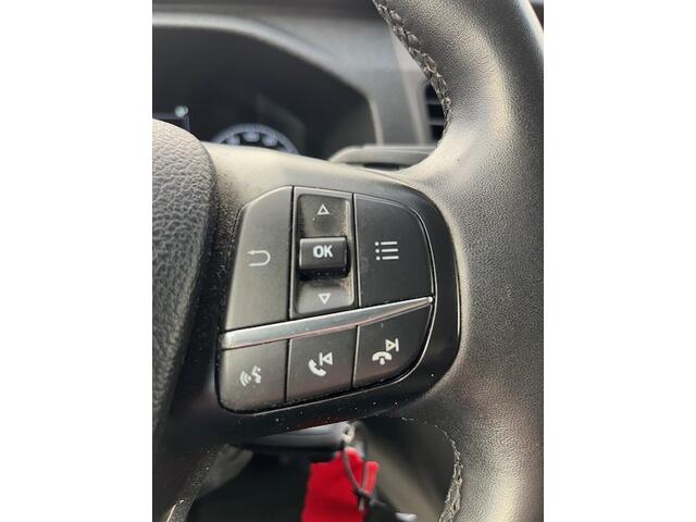 Ford TRANSIT CUSTOM 300 2.0 TDCI L2H1 Trend AUTOMAAT 130PK I TREKHAAK I DUBBELE SCHUIFDEUR I CAMERA I BANK