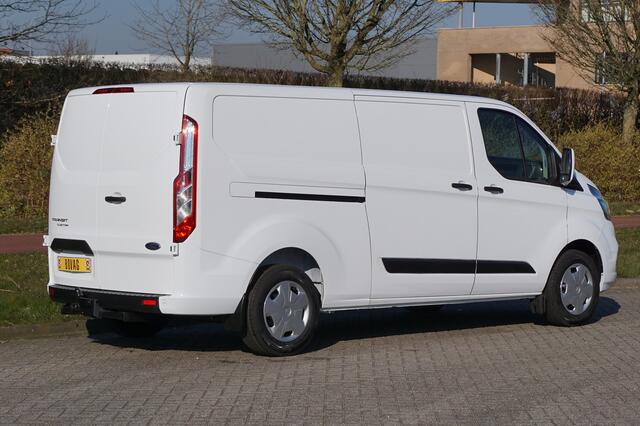 Ford TRANSIT CUSTOM 300L 130 PK Trend AUT BPM VRIJ! Airco, Cruise, Cam, Apple CP/Android A, Trekhaak!! NR. 105