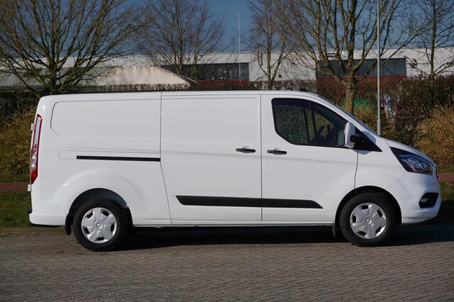 Ford TRANSIT CUSTOM 300L 130 PK Trend AUT BPM VRIJ! Airco, Cruise, Cam, Apple CP/Android A, Trekhaak!! NR. 105