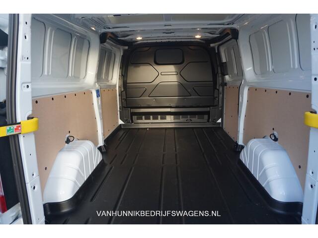 Ford TRANSIT CUSTOM 300L 130 PK Trend AUT BPM VRIJ! Airco, Cruise, Cam, Apple CP/Android A, Trekhaak!! NR. 105
