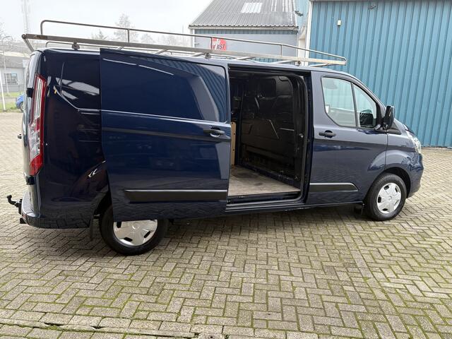 Ford TRANSIT CUSTOM 300 2.0 105Pk TDCI L2H1 Trend / Cruise / Airco / 2x SCHUIFDEUR / IMPERIAAL / Navi / Trekhaak / Apk t/m 31-03-2025