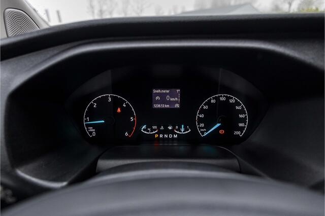 Ford TRANSIT CUSTOM 300 2.0 TDCI L2H1 Limited DC | Automaat | Camera | Carplay | Trekhaak