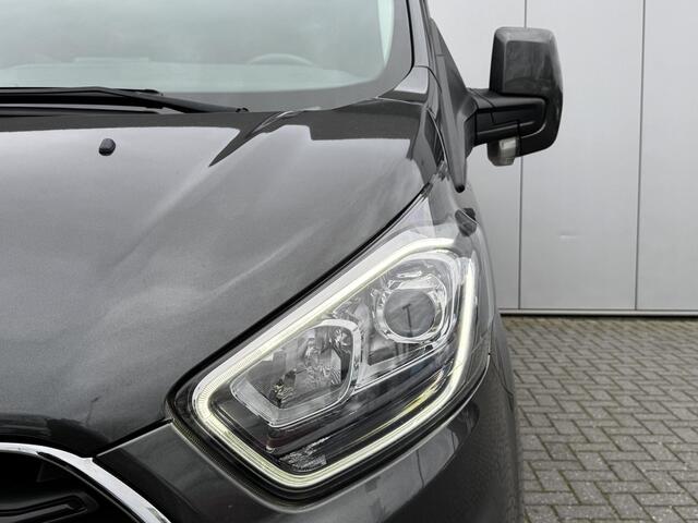Ford TRANSIT CUSTOM 300 2.0 TDCI L2H1 Limited DC All-Season banden/ Voorruitverwarming/ Stoelverwarming/ Apple Carplay Android / trekhaak / Nieuwstaat!