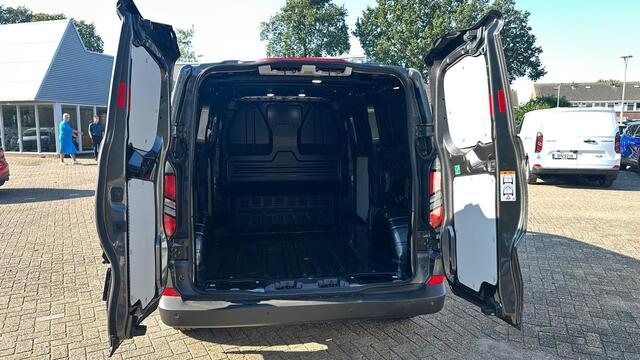 Ford TRANSIT CUSTOM 320 2.0 TDCI L2H1 Trend Automaat 136pk | Adaptive cruise control | 8-weg bestuurderstoel + passagiersbank| Stoelverwarming | Dodehoeksensoren | Navigatie | Elektrische inklapbare spiegels | 16 inch lichtmetalen velgen | Full LED | Dual-zone climate contr