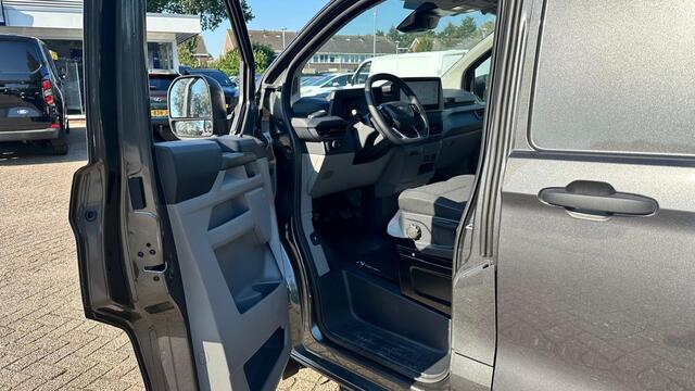 Ford TRANSIT CUSTOM 320 2.0 TDCI L2H1 Trend Automaat 136pk | Adaptive cruise control | 8-weg bestuurderstoel + passagiersbank| Stoelverwarming | Dodehoeksensoren | Navigatie | Elektrische inklapbare spiegels | 16 inch lichtmetalen velgen | Full LED | Dual-zone climate contr